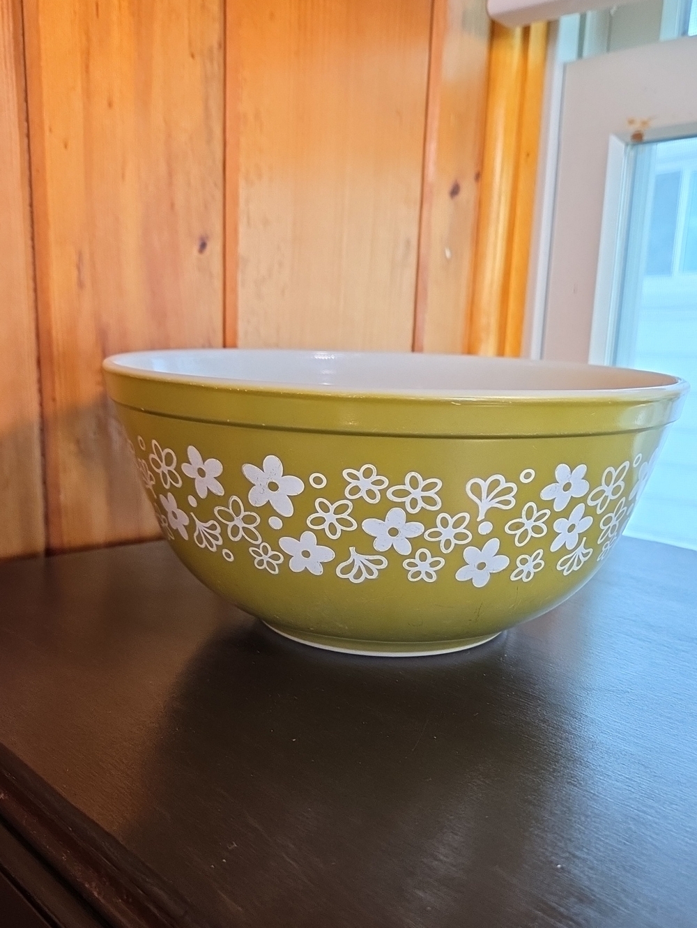 Pyrex 403 2.5 Quart Crazy Daisy Mixing Bowl